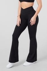 W215 Vital Flare Pants - Black