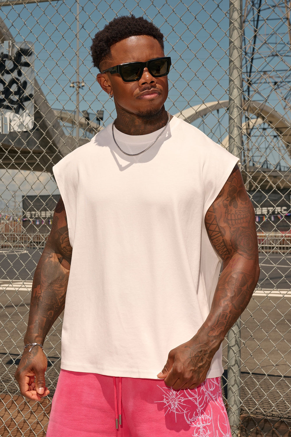 3019 - Elevated Cut-Offs - White