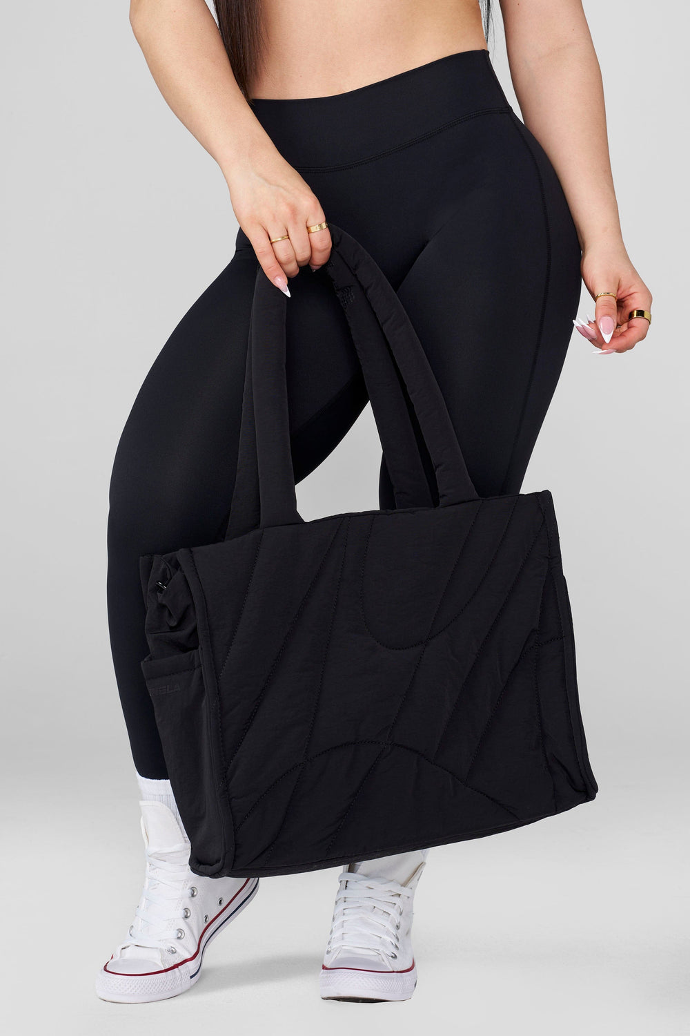 W6092 - Cloud Tote - Black