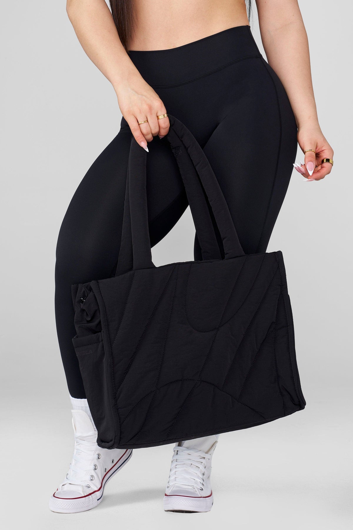 W6092 - Cloud Tote - Black