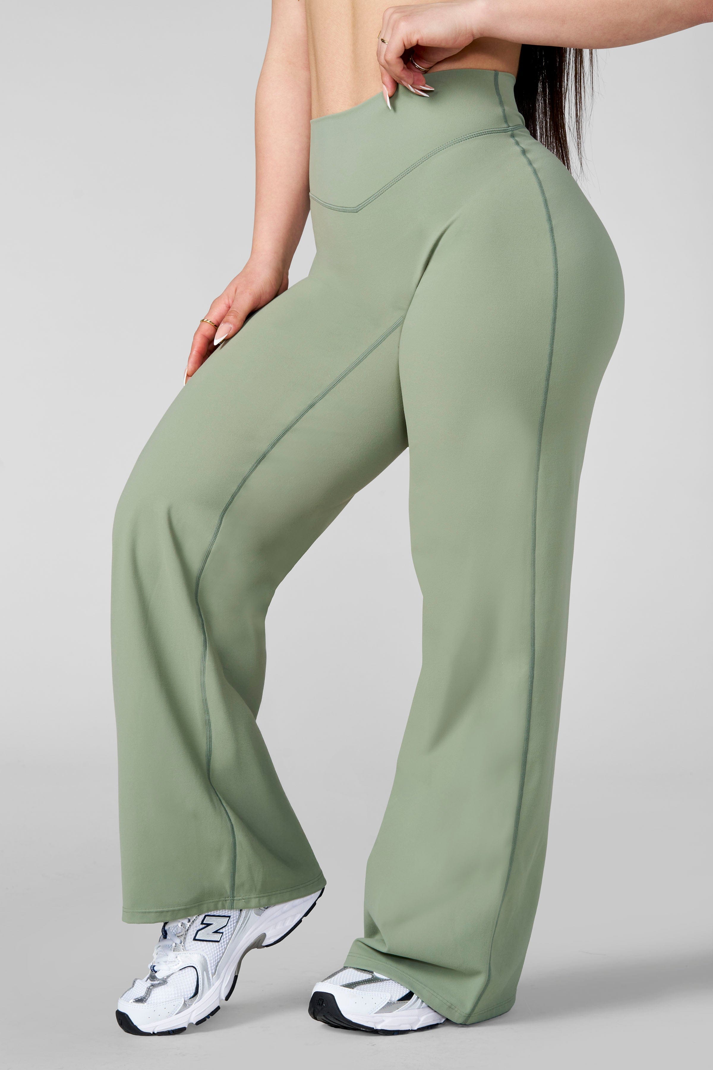 W2289 - Kove Wide Leg Flare Leggings (Short) - Green