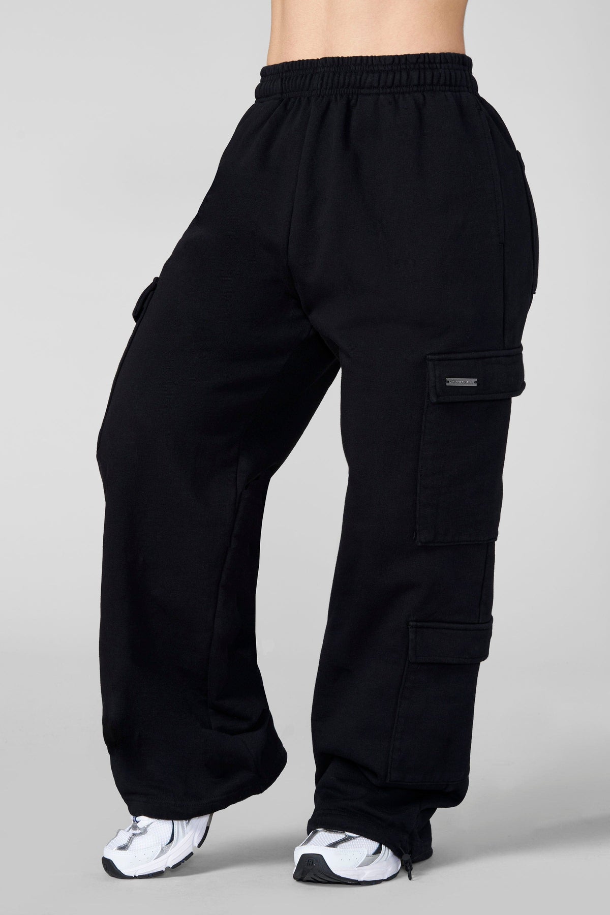 W2258 - Kove Cargo Joggers - Black