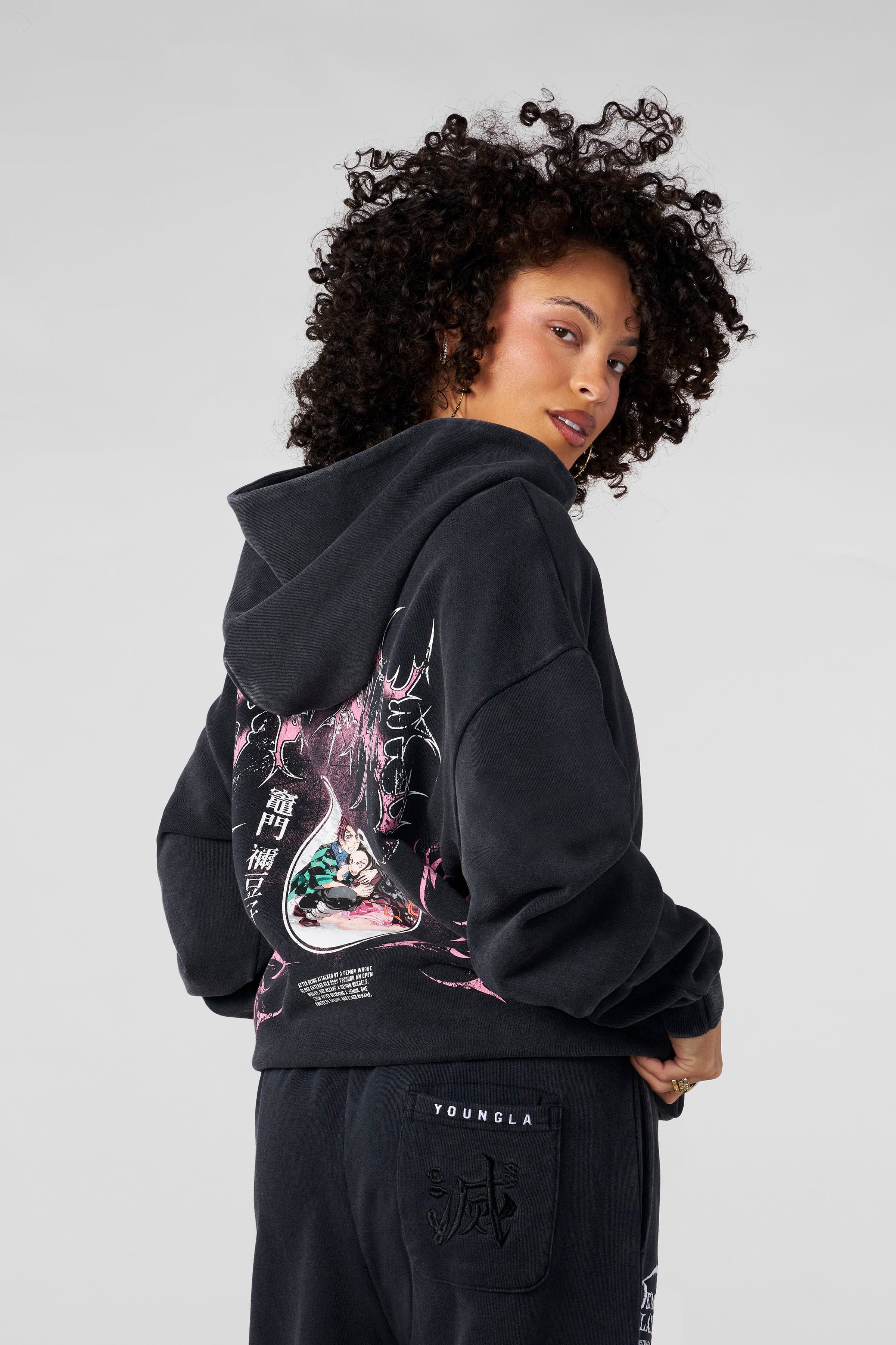 W567 - Demon Slayer: Kimetsu no Yaiba - Hoodie - Nezuko's Strength