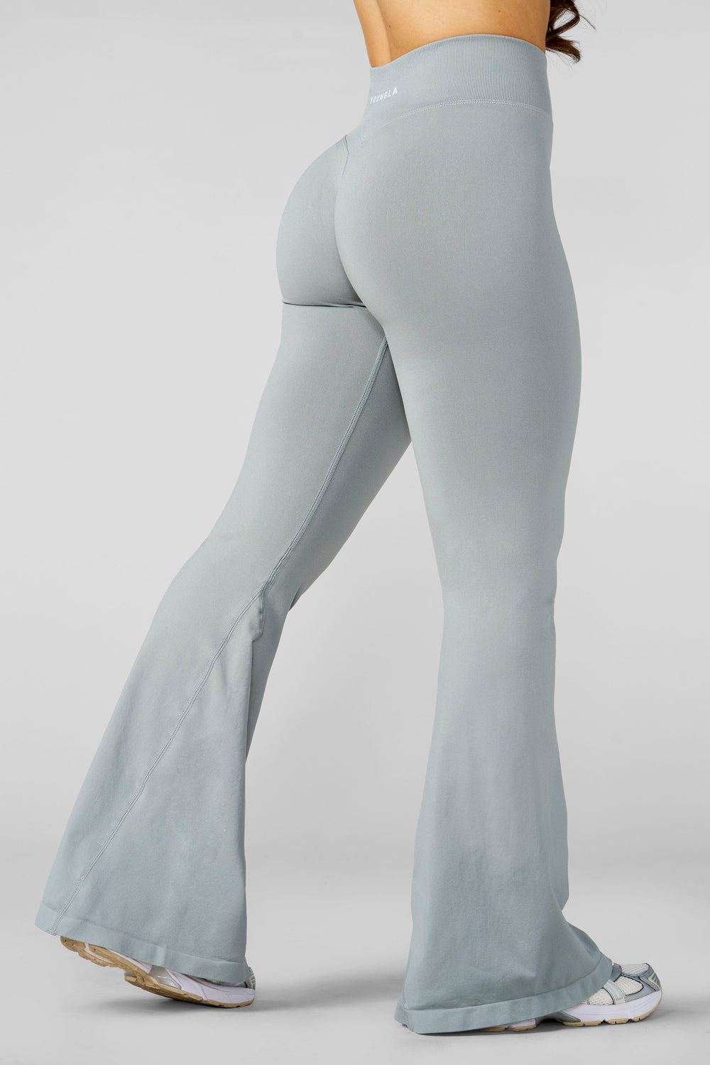 W2276 - Curve Seamless Flare Leggings (Short) - Grey