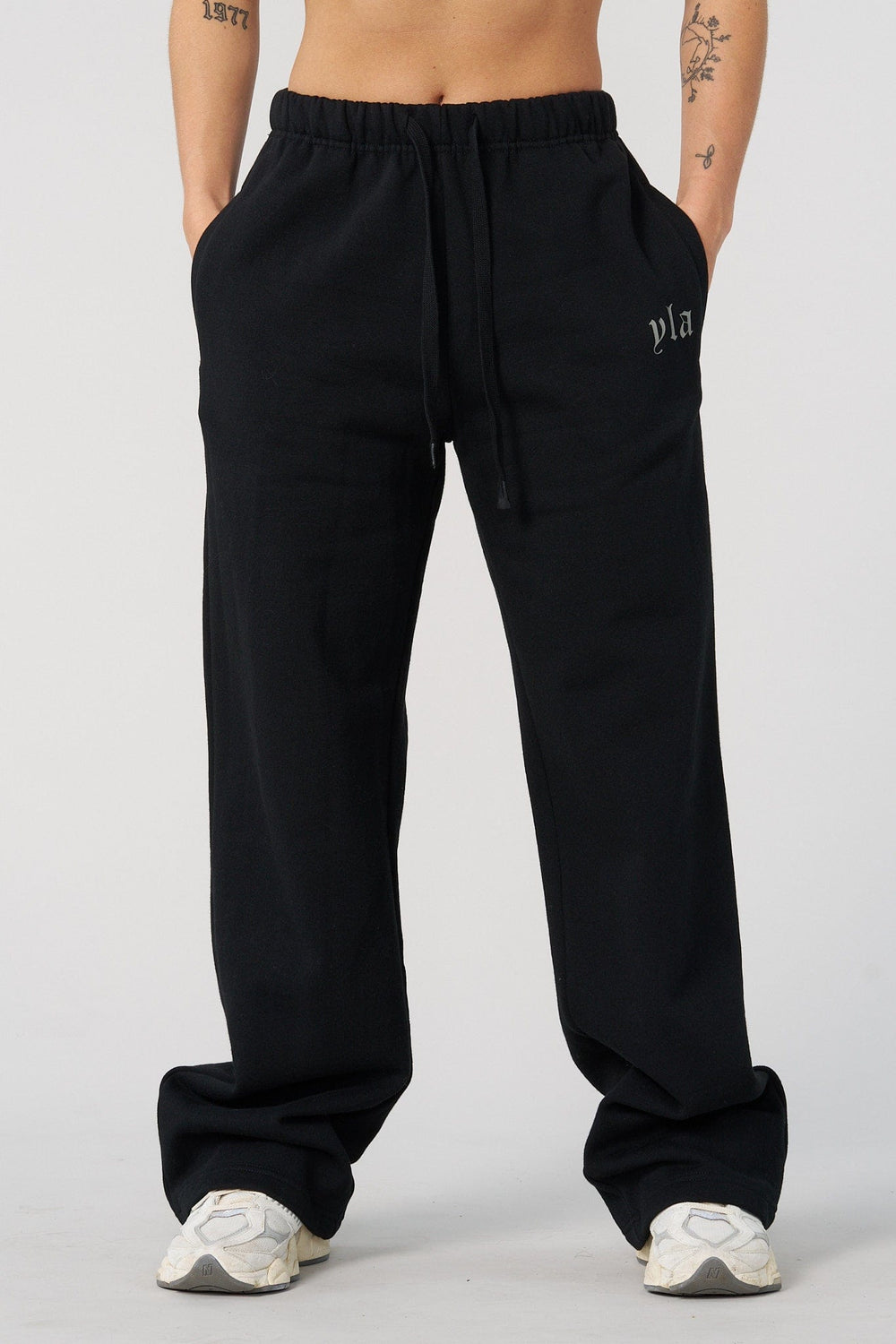 W229 - Urban Straight Leg Joggers - Raven