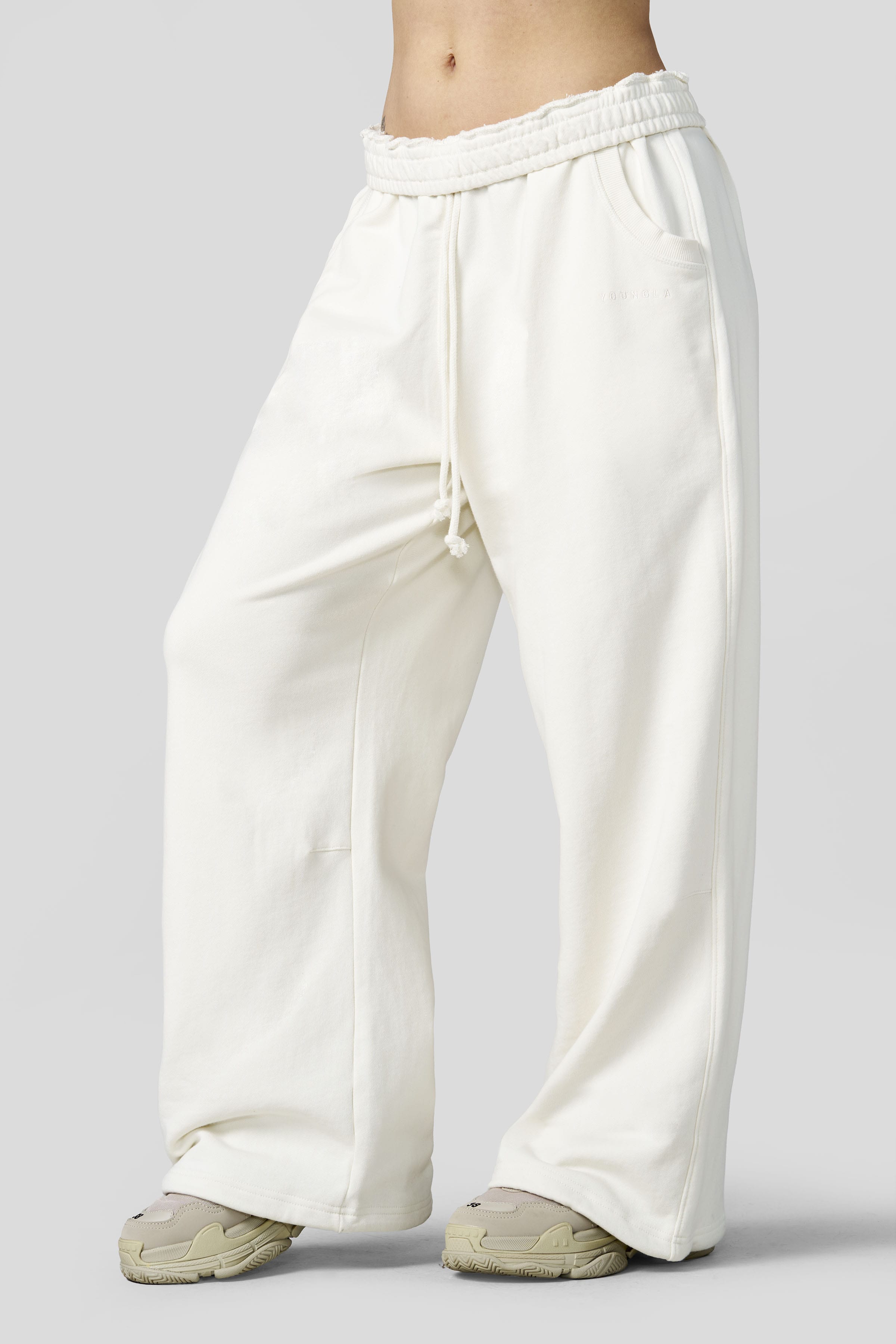 W2296 Super Baggy Sweats - Cream