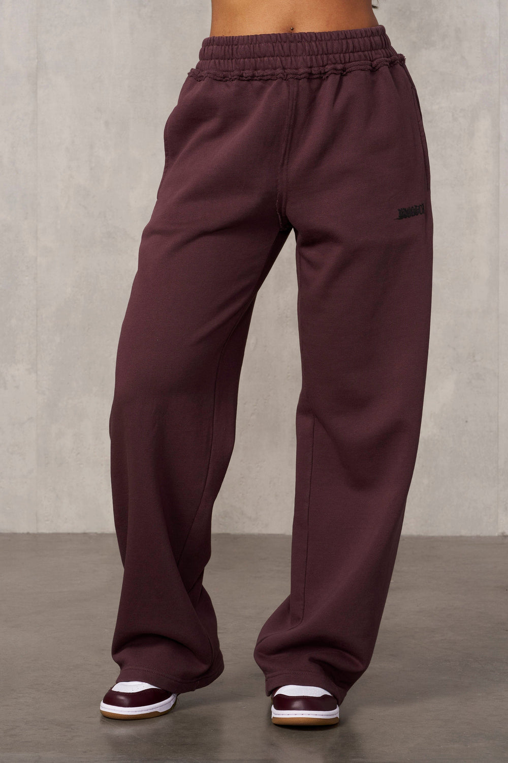 W260 - Rebel Straight Leg Joggers - Plum Purple