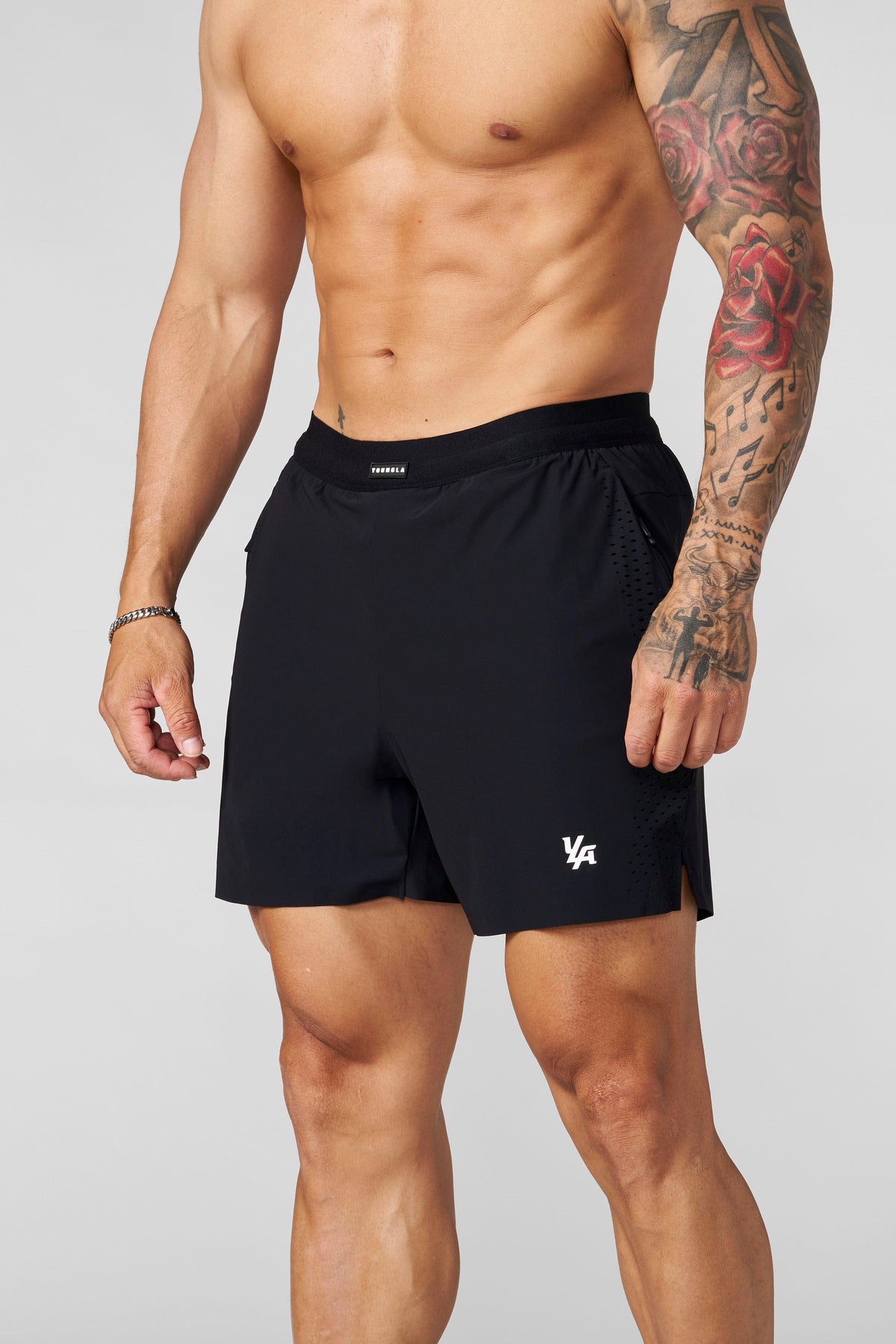 1054 - AeroVent Compression Shorts - Black