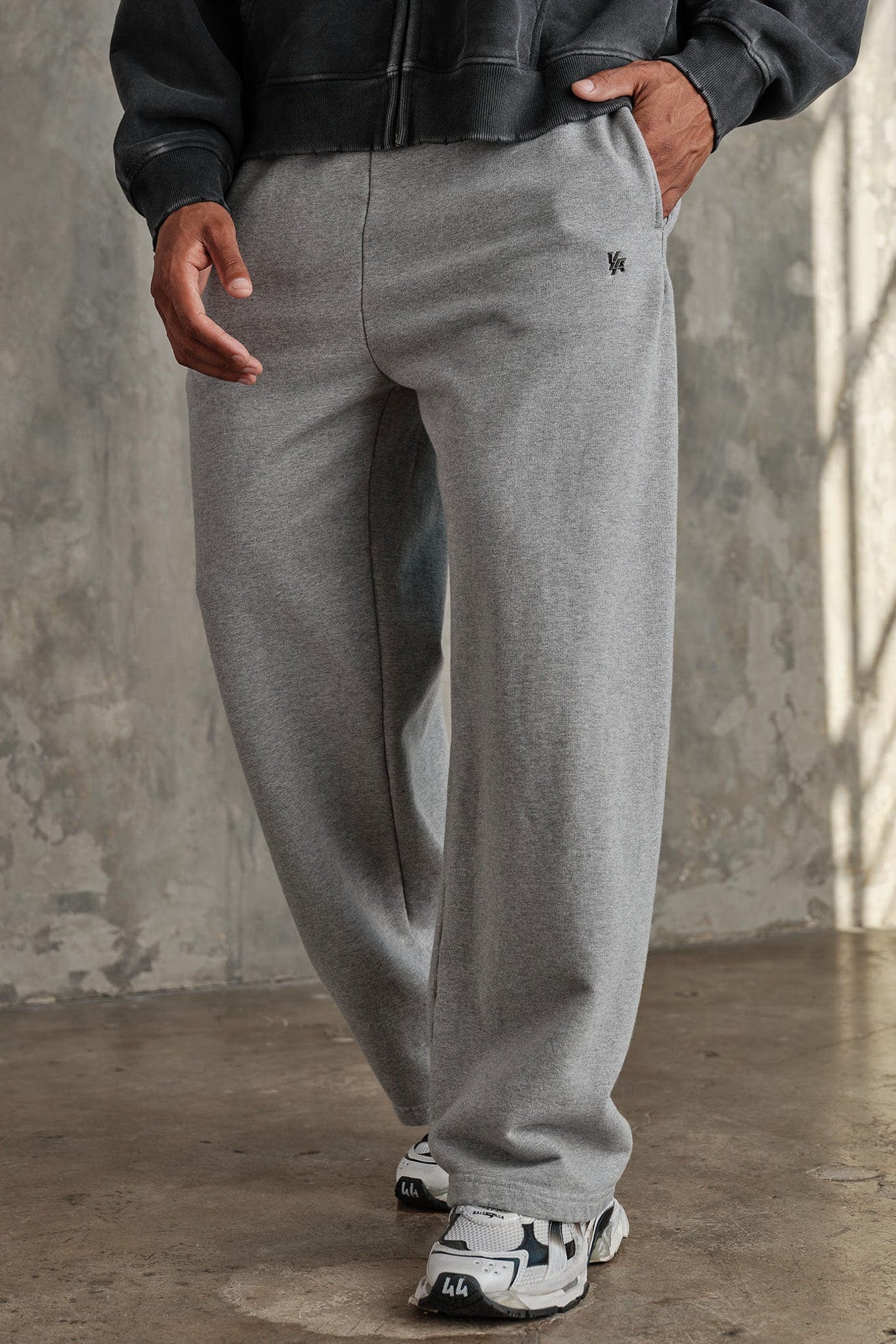 2067 - Elevated Essentials - Baggy Sweats