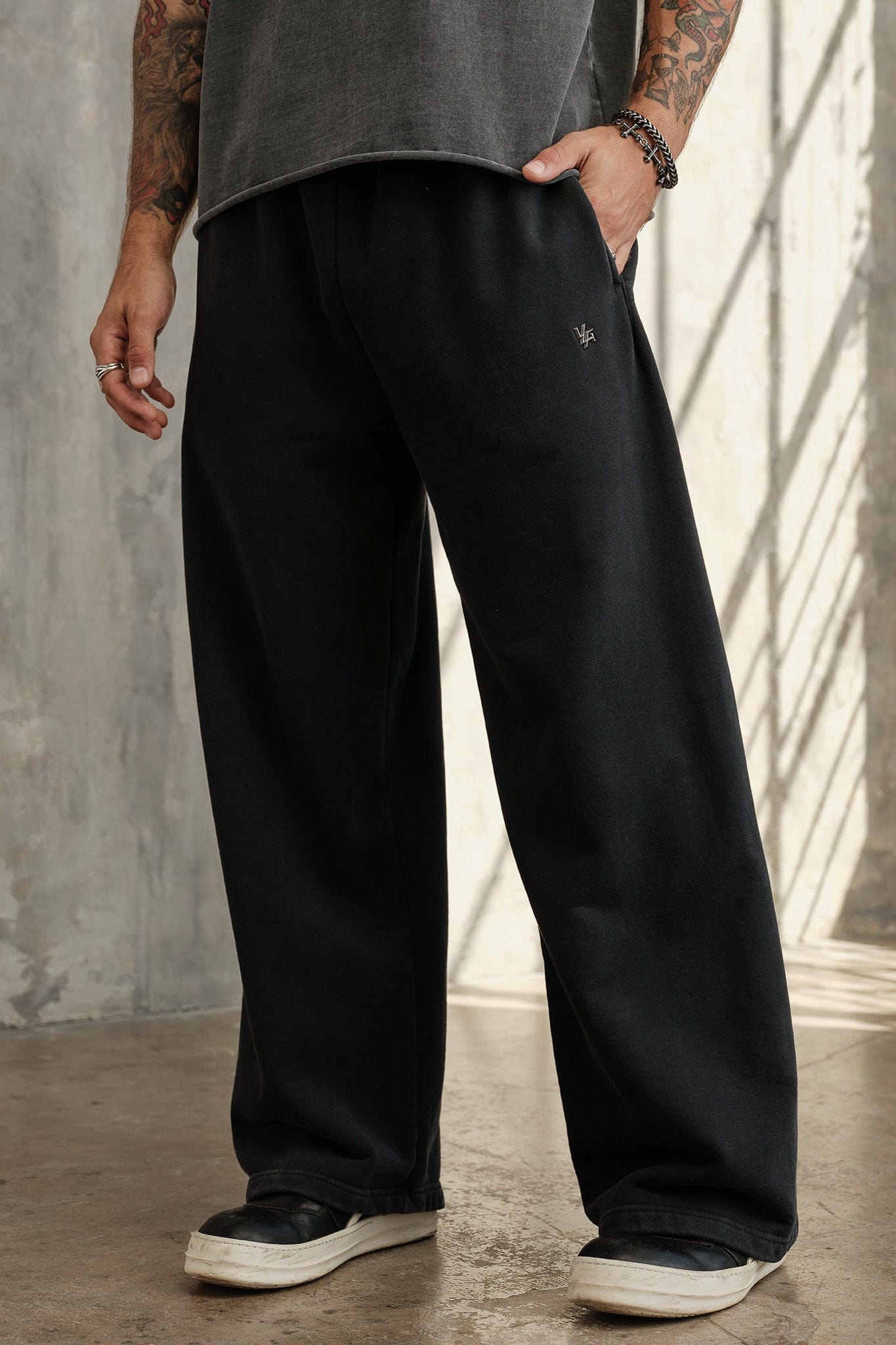 2067 - Elevated Essentials - Baggy Sweats