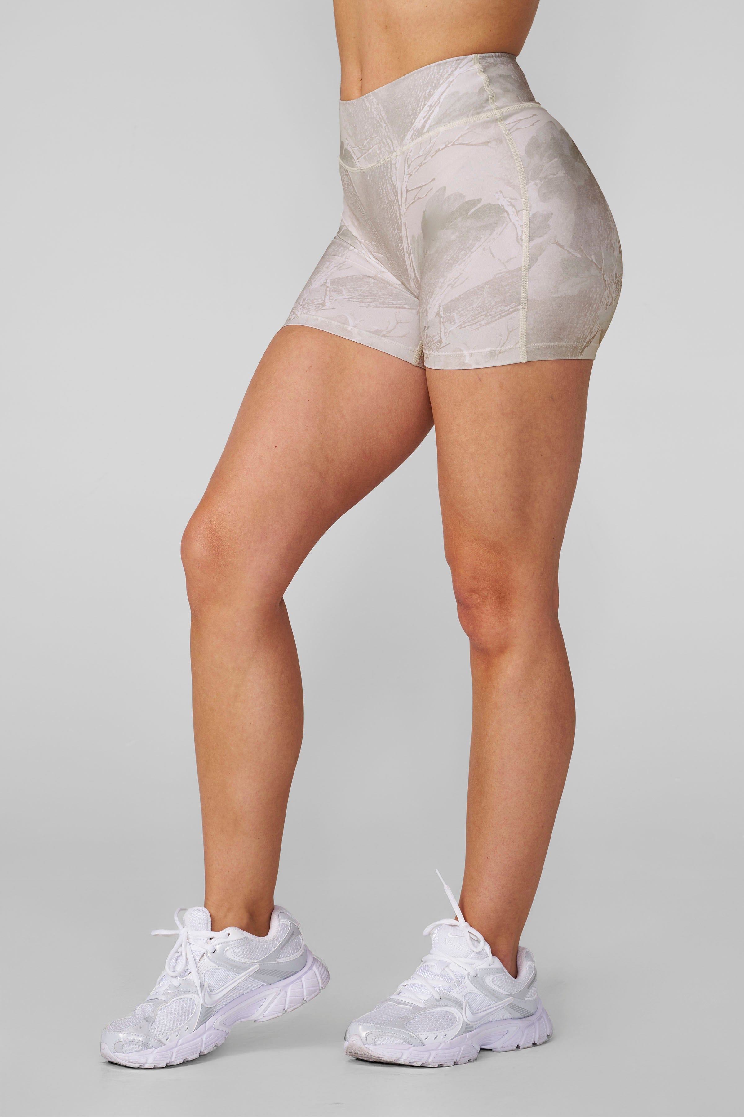 W1134 - Camo Urban Shorts 5" - Tan Spring Camo