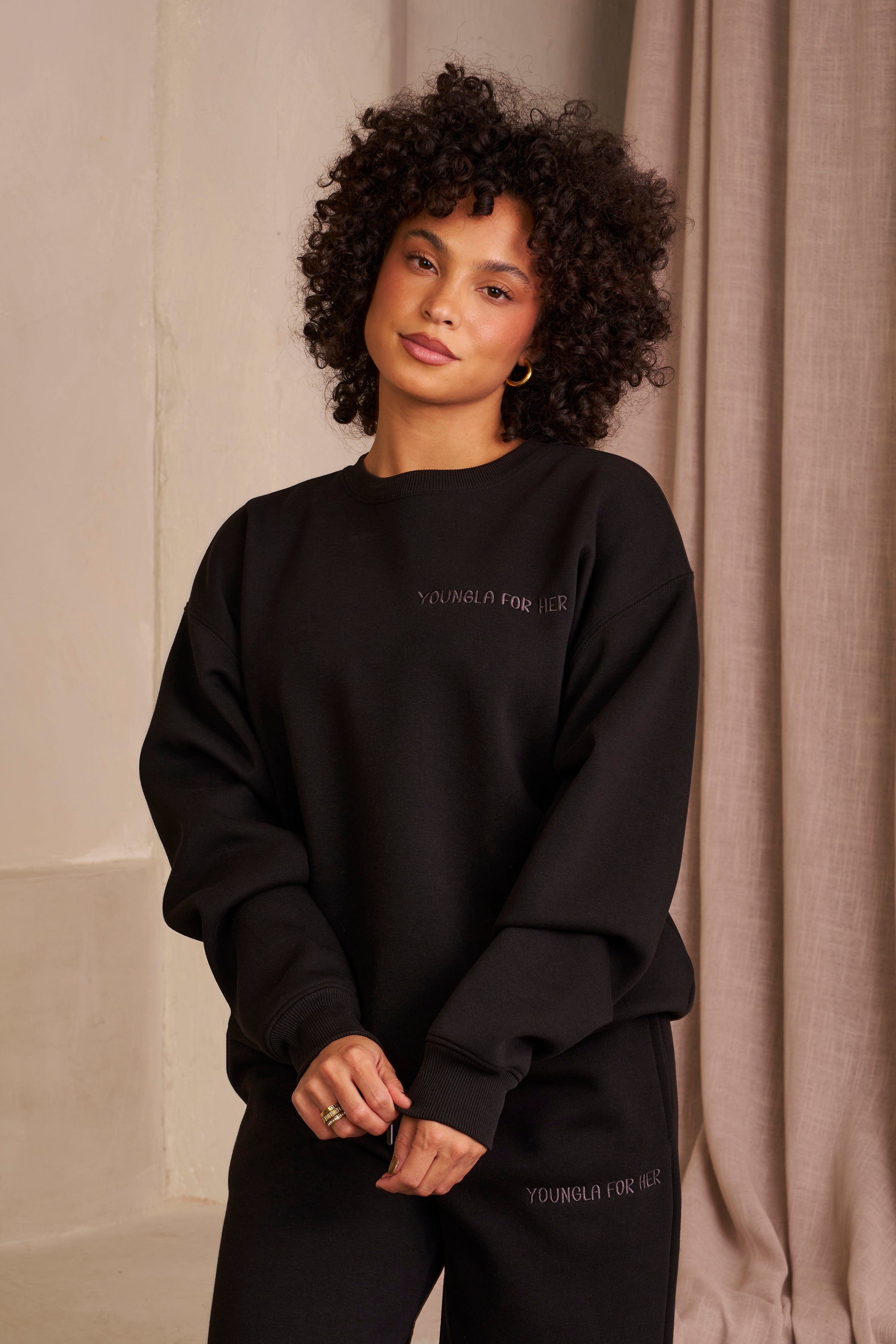 W5091 - Winter Crewneck - Black