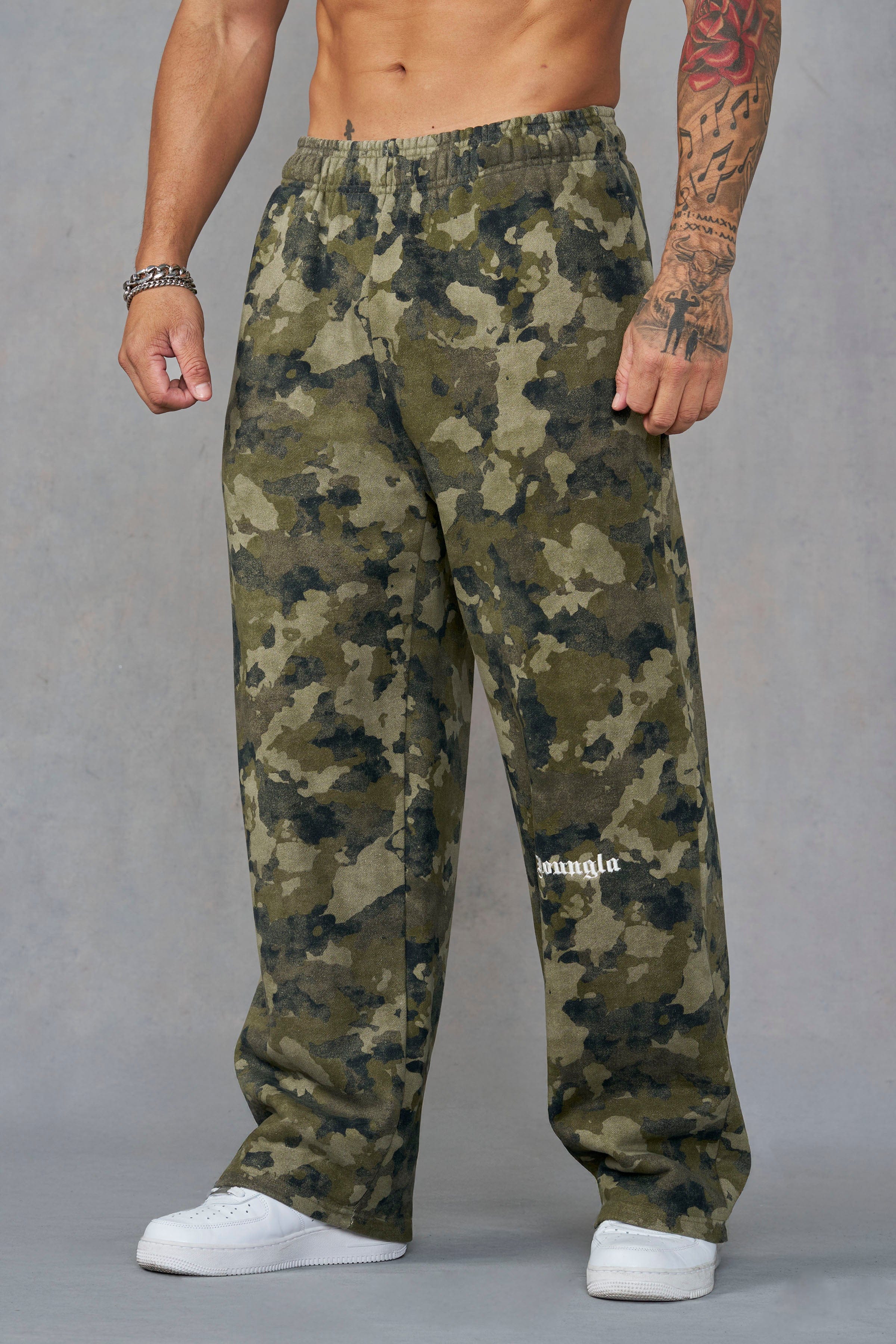2129 - Core Baggy Sweats - Green Camo