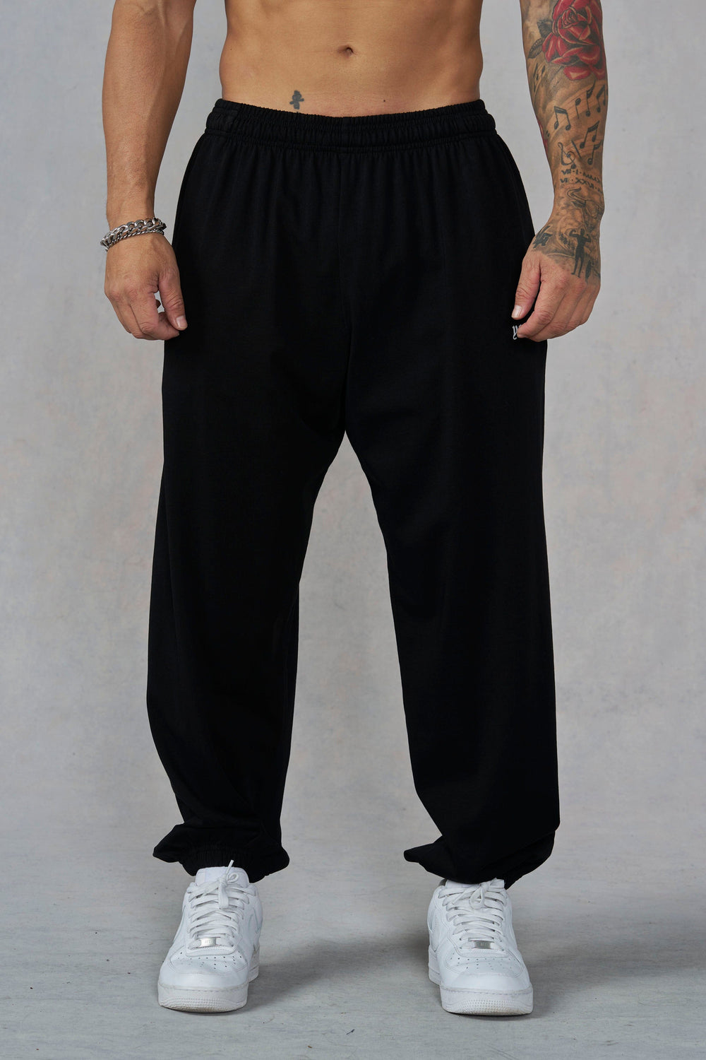 2155 - Camo Pump Cover Joggers - Black