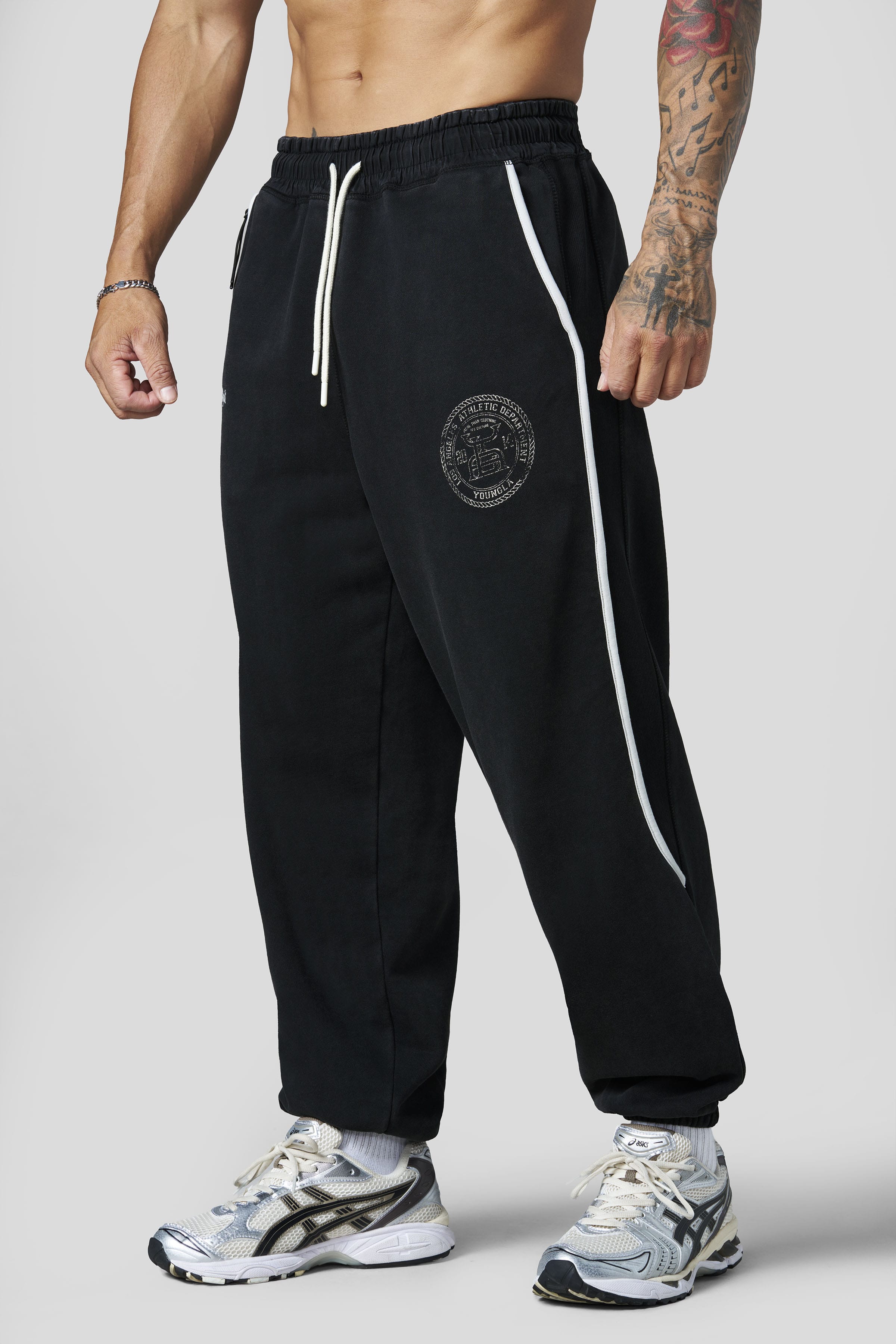 2176 - Golden Era Piping Joggers - Black Wash