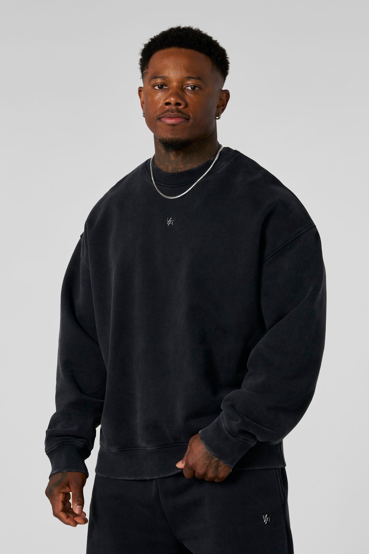 5095 - Elevated Essentials - Crewneck - Black Wash