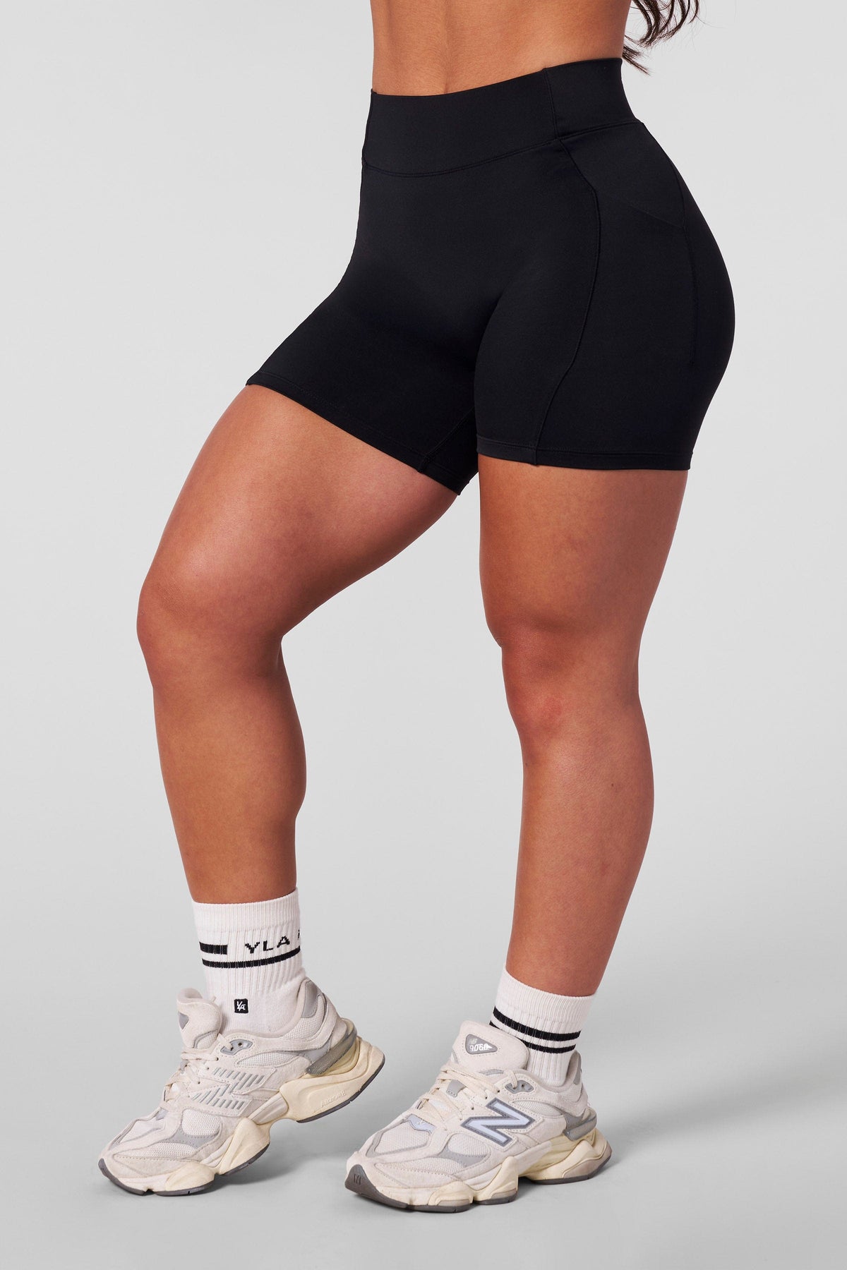 W172 Nova Shorts - Black