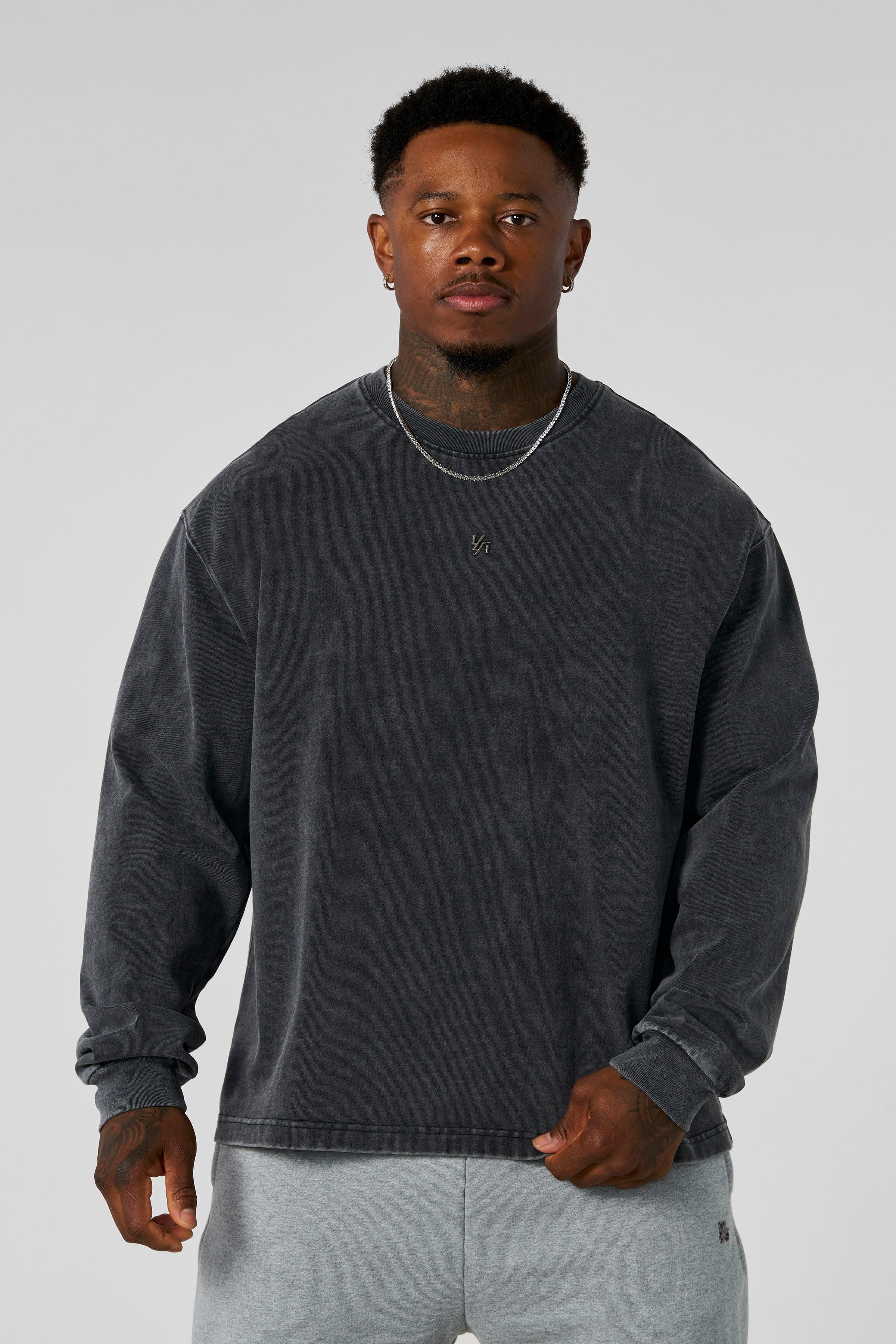 8001 - Elevated Essentials - Longsleeves - Grey Wash