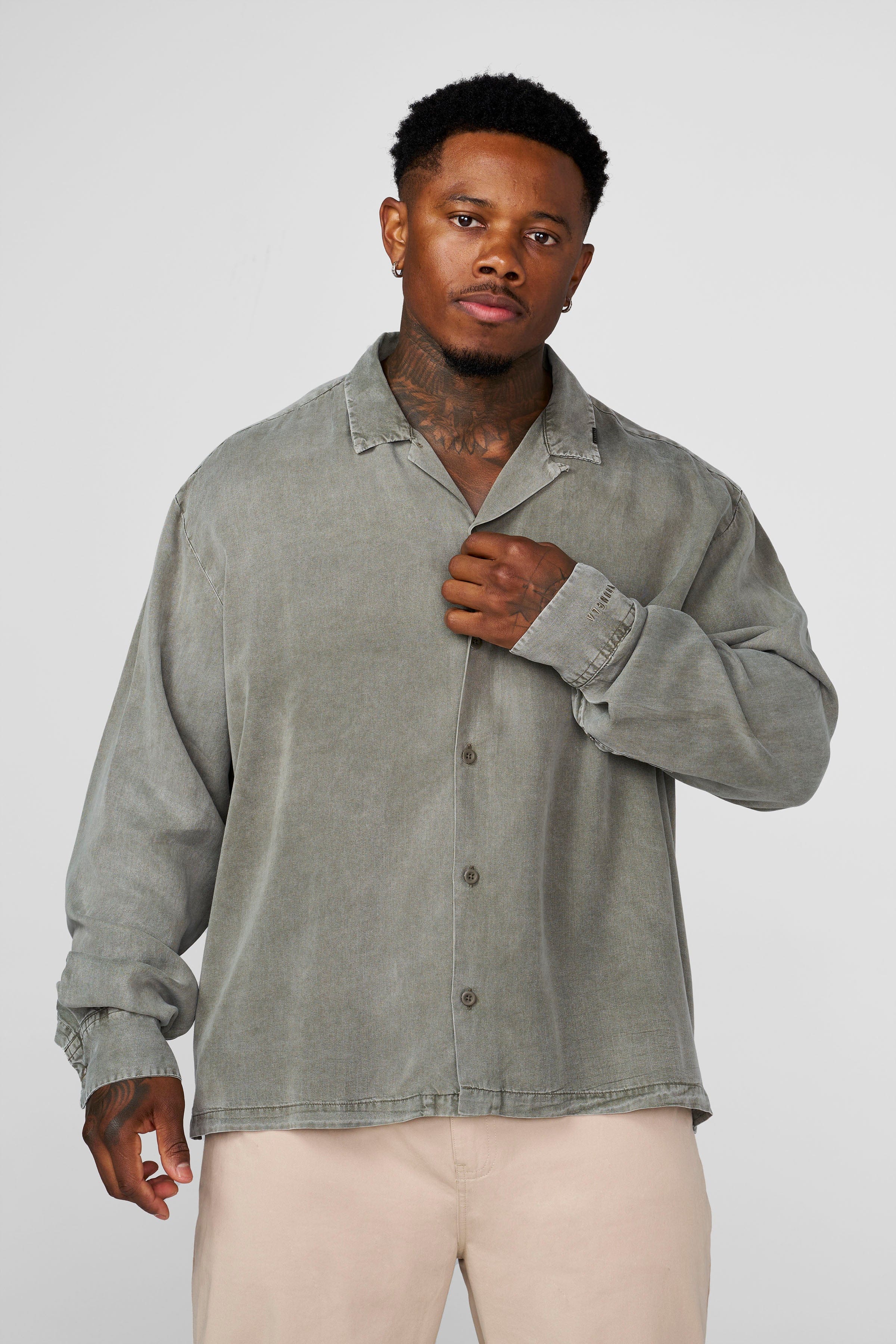 8053 - Flowy Button-ups - Olive Wash