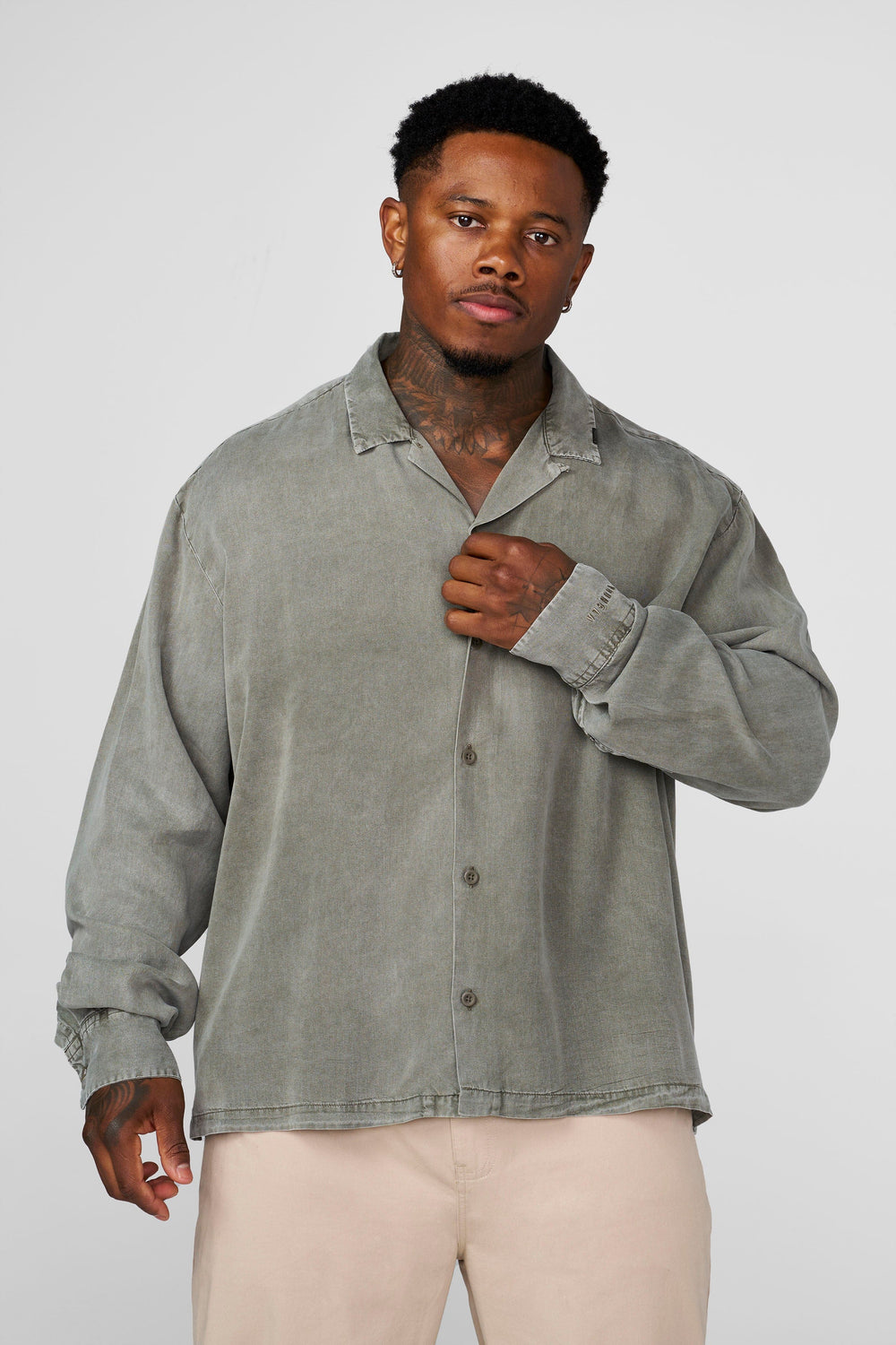 8053 - Flowy Button-ups - Olive Wash
