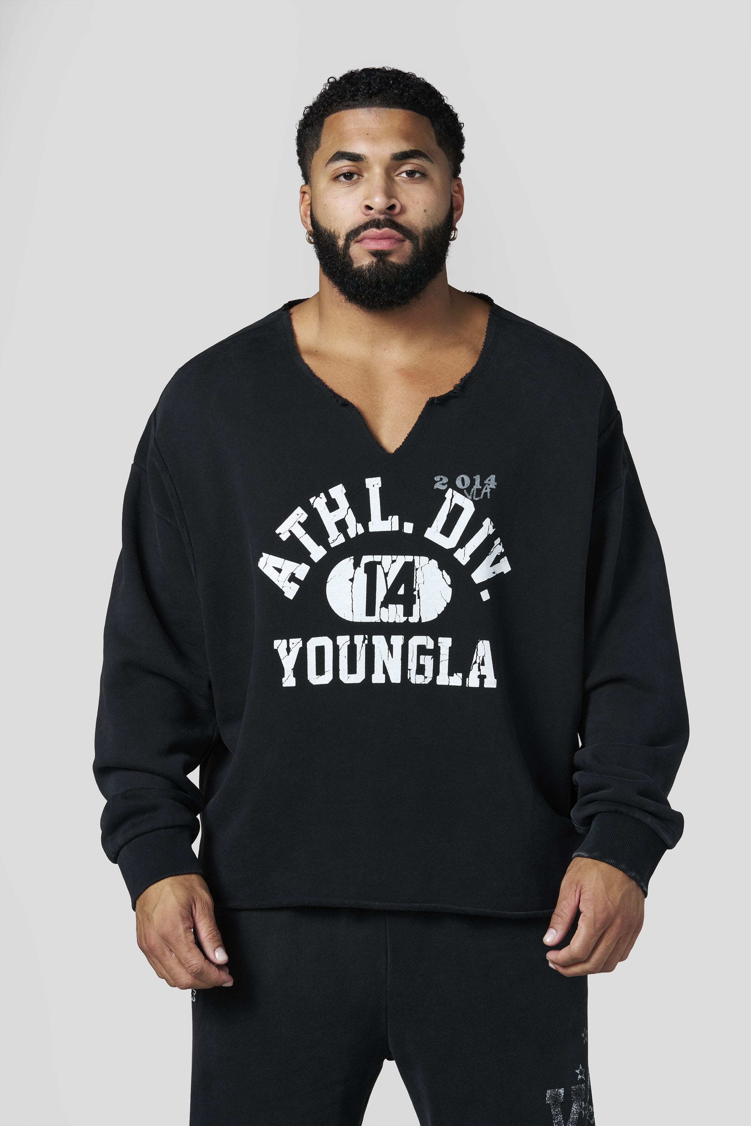 8098 - Golden Era Pump Cover Crewneck - Black Wash