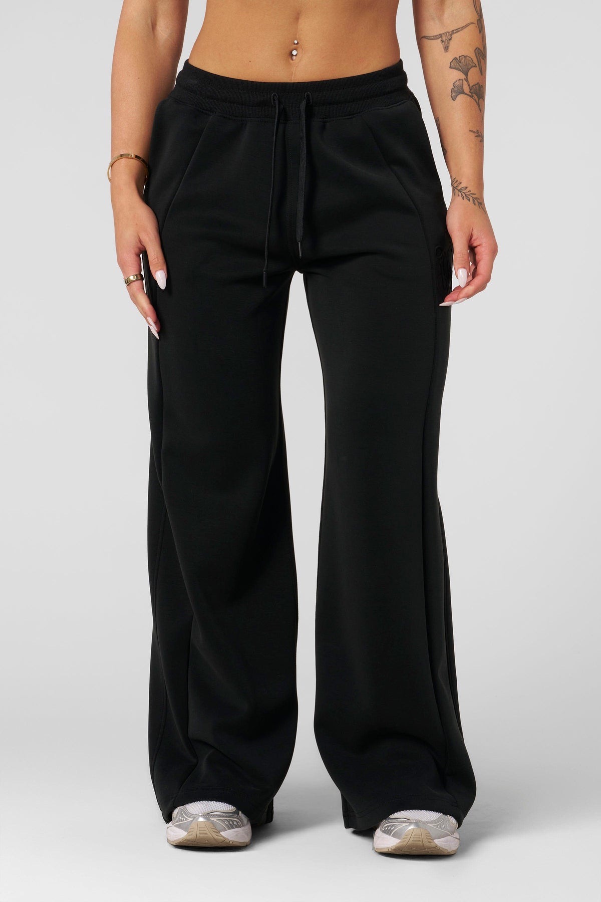 W287 - Cloud Joggers - Black