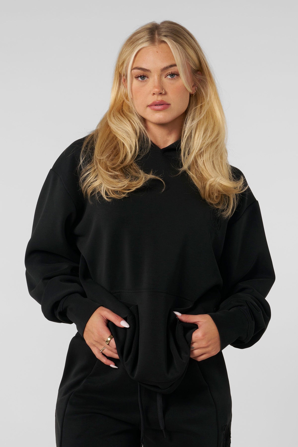 W568 - Cloud Hoodie - Black