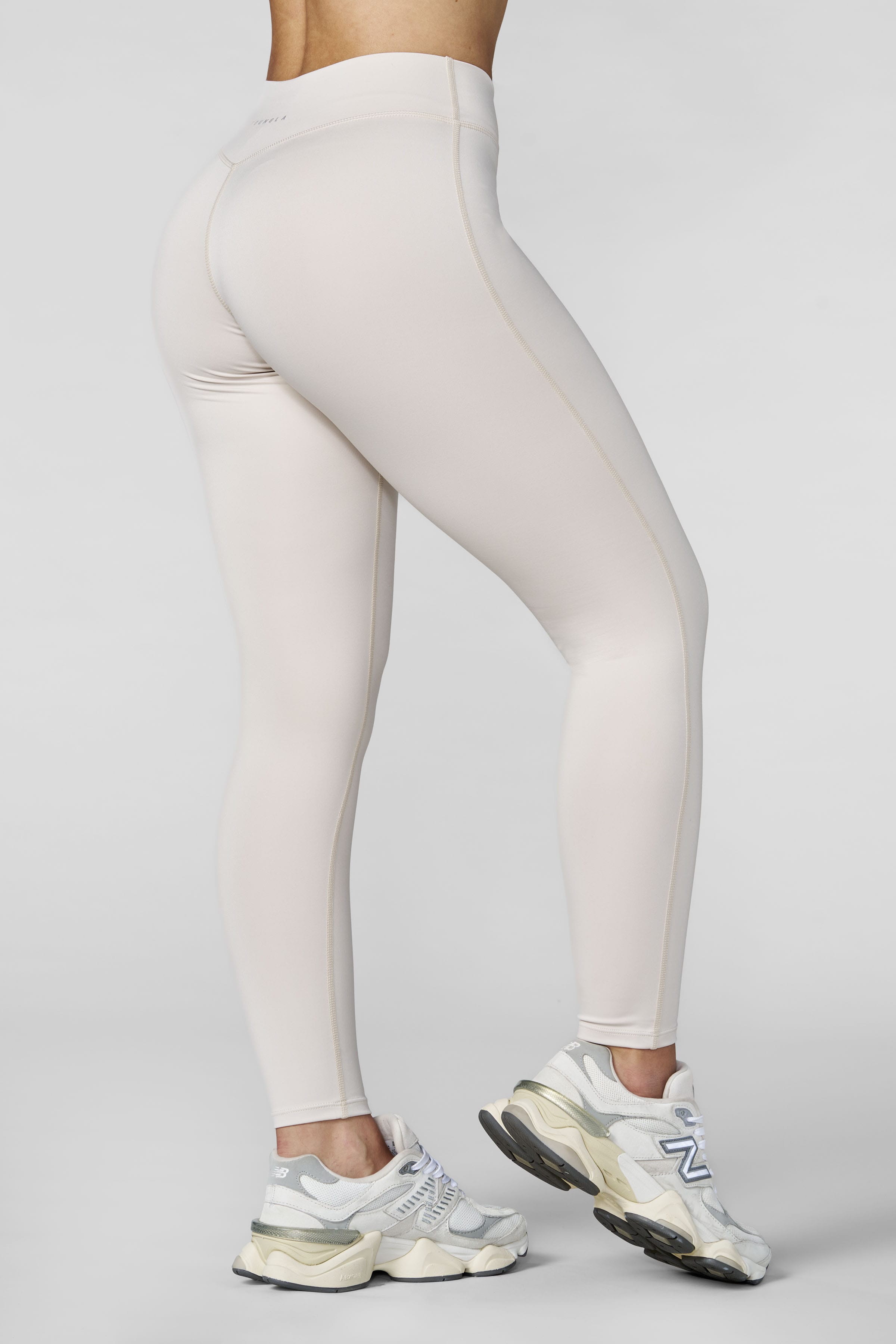 W273 Balance Leggings - Cream