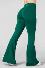W2206 - Curve Seamless Flare Leggings (Reg) - Green