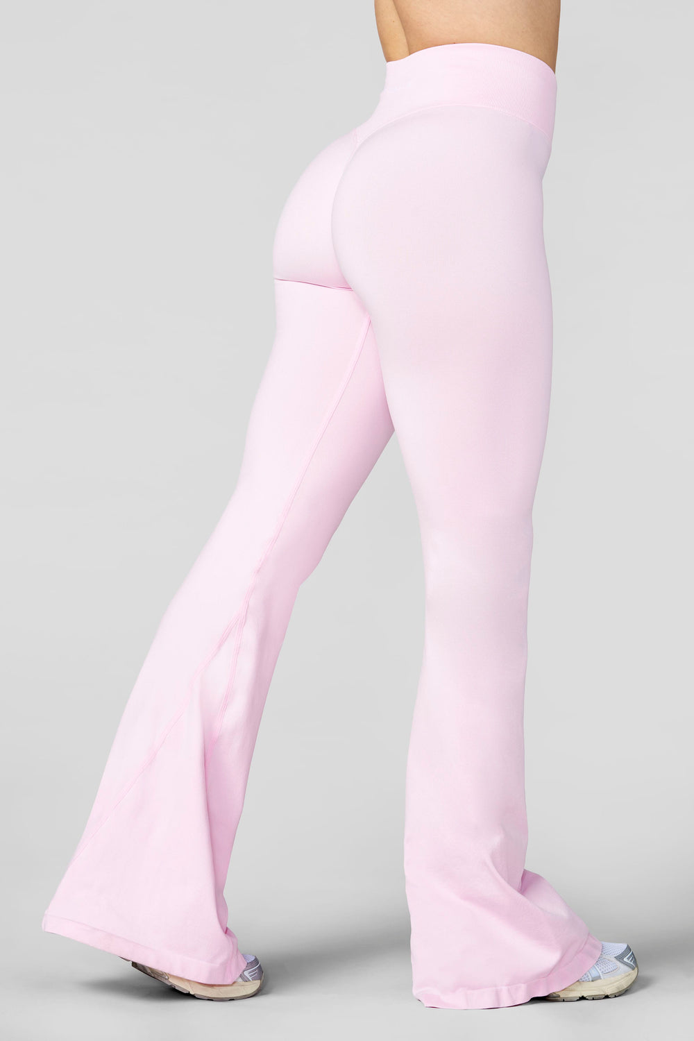 W2206 - Curve Seamless Flare Leggings (Reg) - Pink