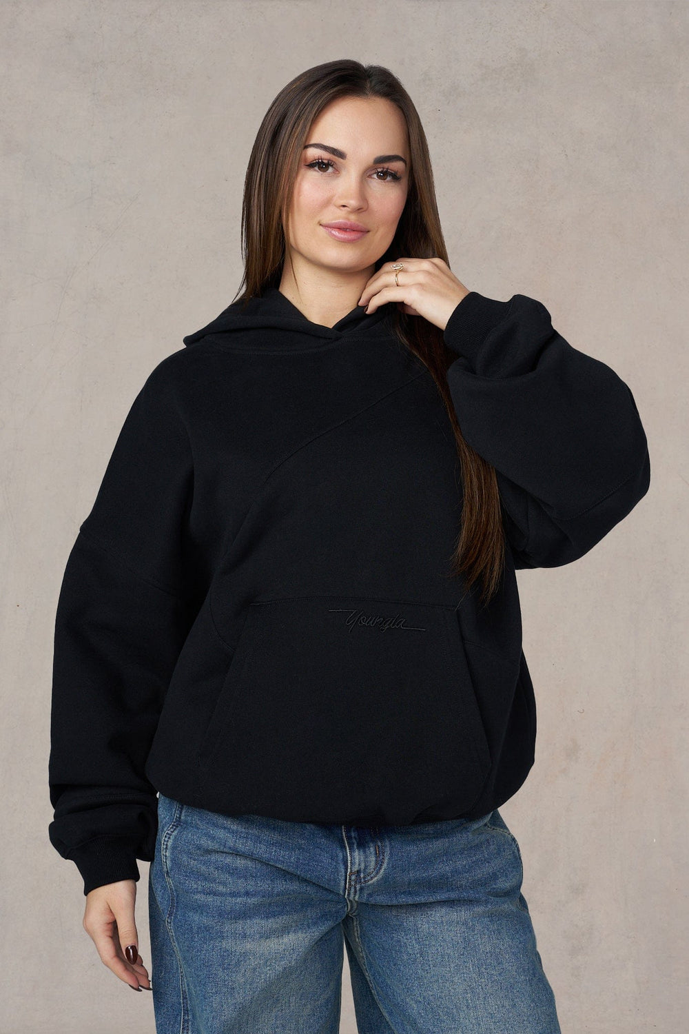 W558 - Wavy Hoodie - Black