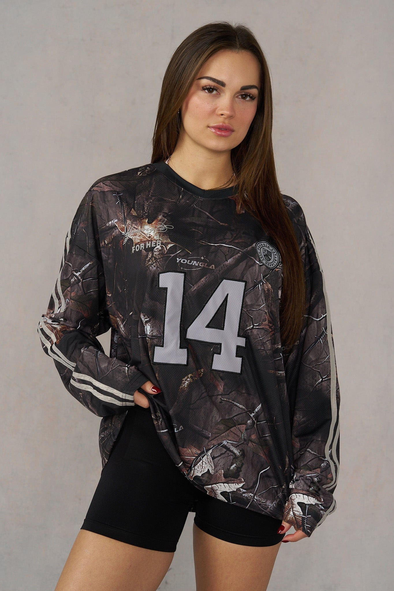 W4302 - Camo Longsleeve Jersey - Black Barbed Wire Camo