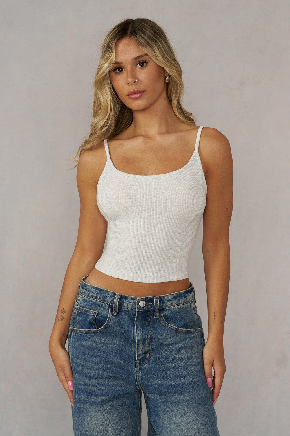 W4122 - Contour Tank - Heather White