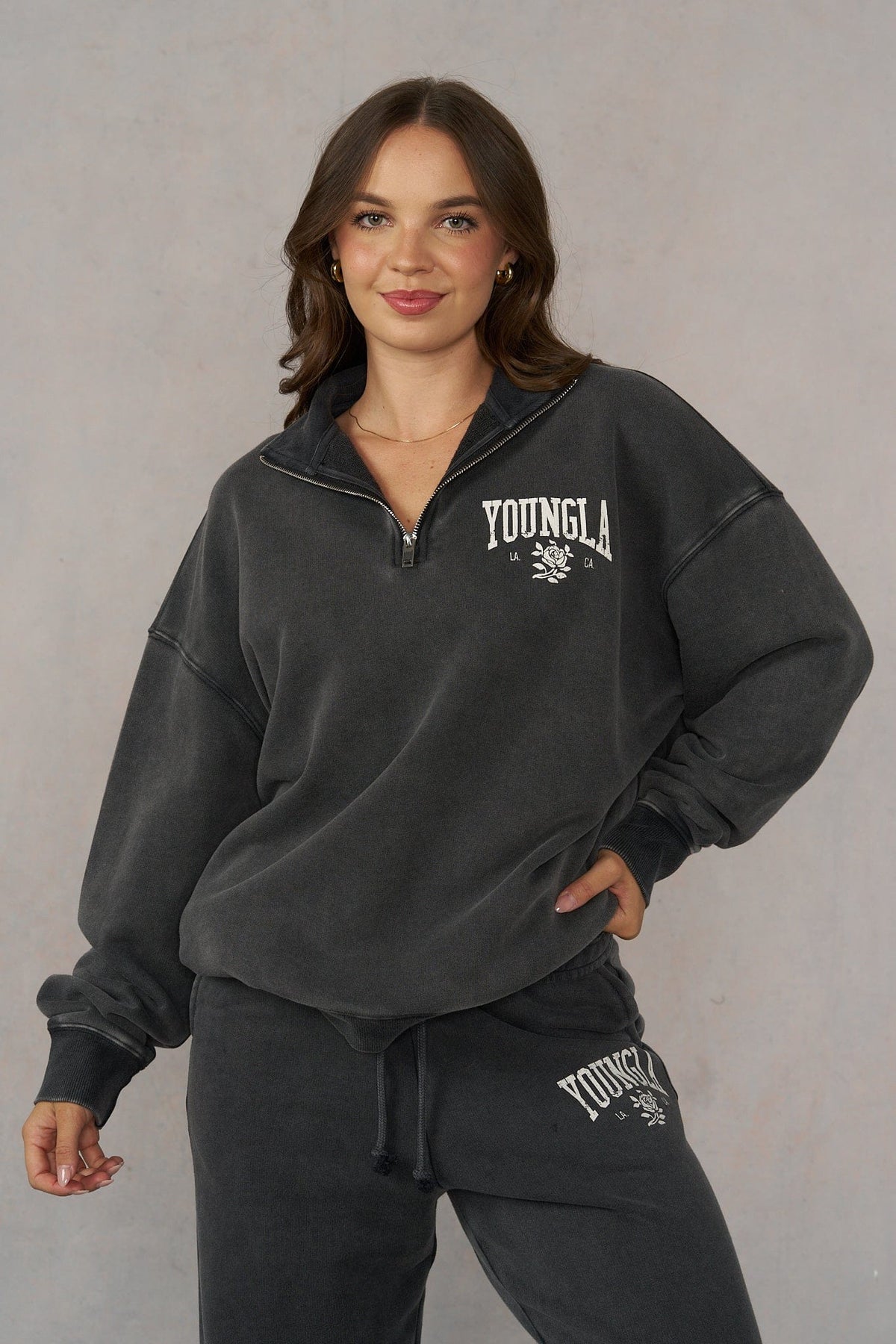 W5175 - OTG Pullover - Black