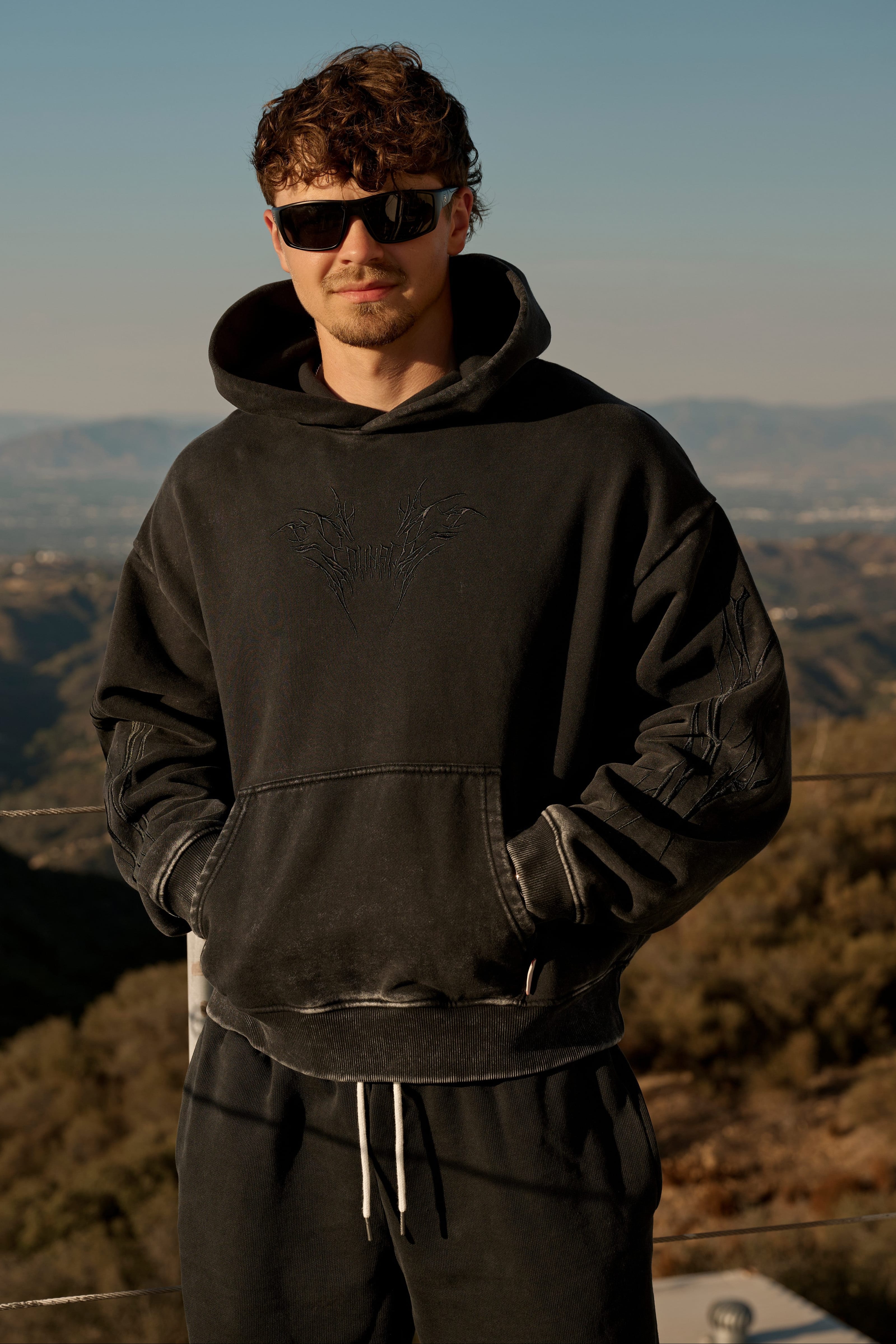 5033 - Vengeance Pullover Hoodies