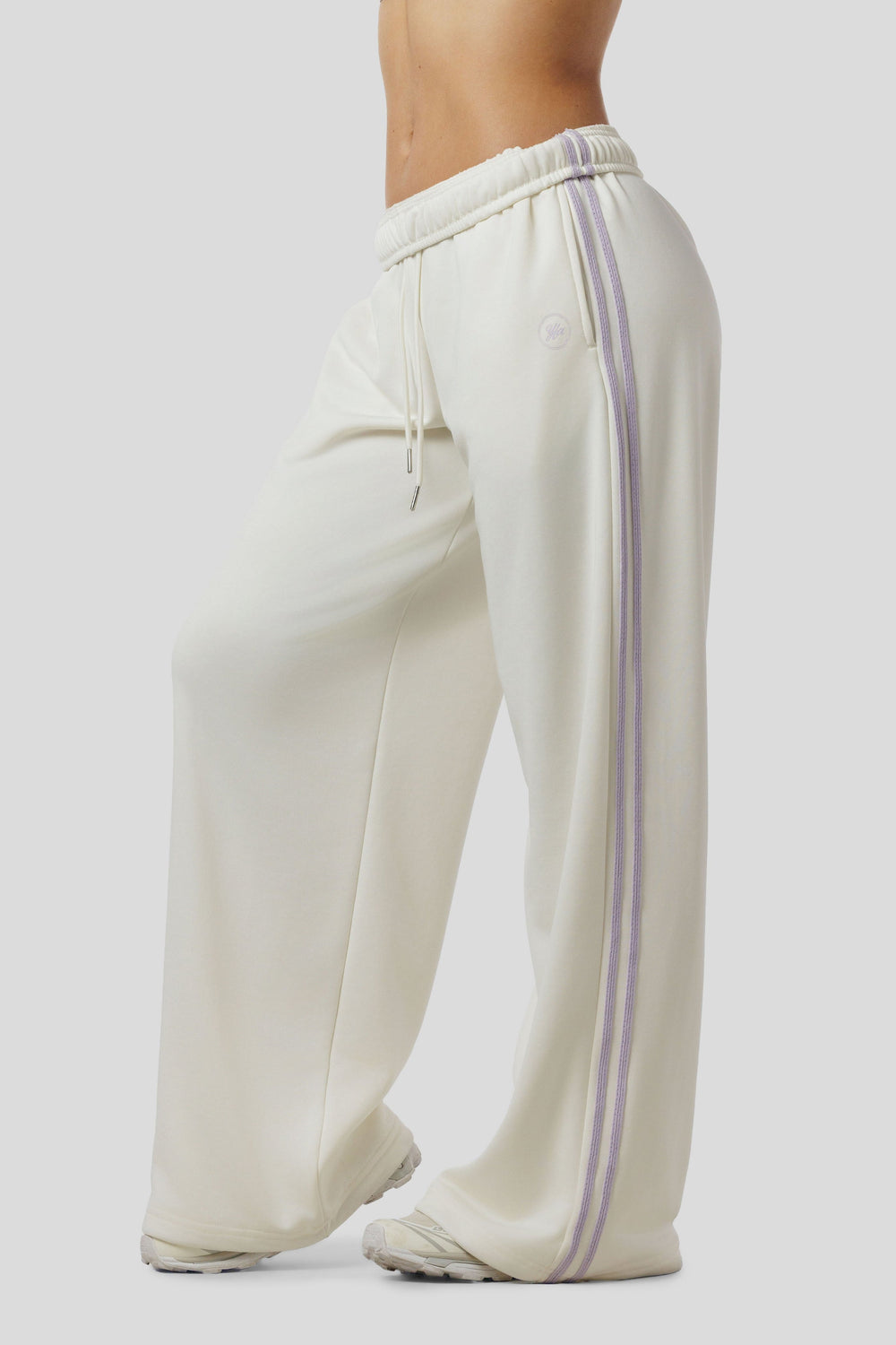 W2270 - Daily Track Pants - Cream