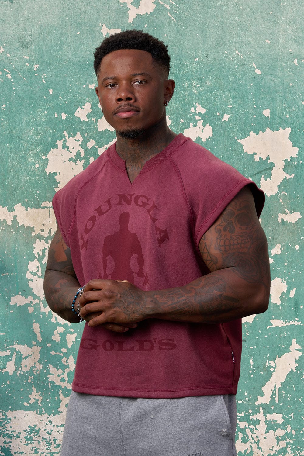 5097 - Gold's Iron Legacy Shadow Cut-Offs - Burgundy Wash
